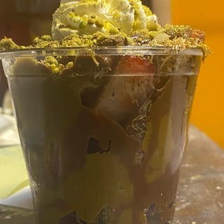 Dubai Chocolate Strawberry Cup