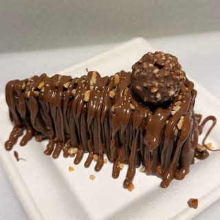 Ferrero rocher CheeseCake
